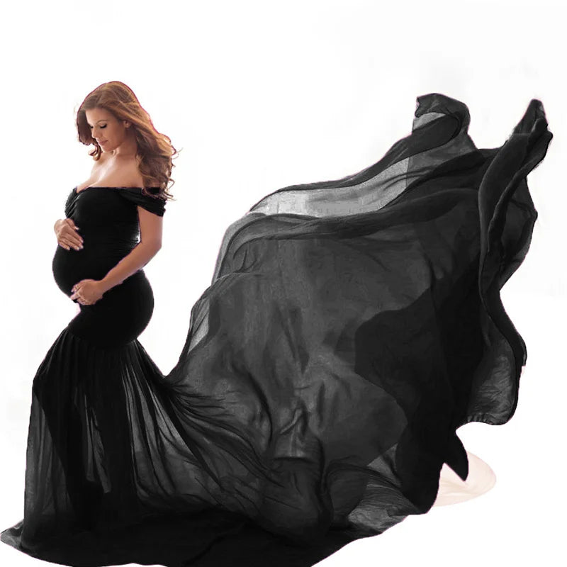 Elegant Lace Maxi Maternity Gown for Stunning Pregnancy Photos - Long Sleeve Dress for Expecting Moms