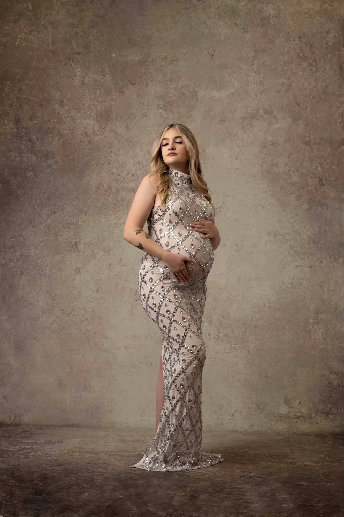 Glamorous Rhinestone Maternity Dress - Perfect for Stunning Photo Shoots!