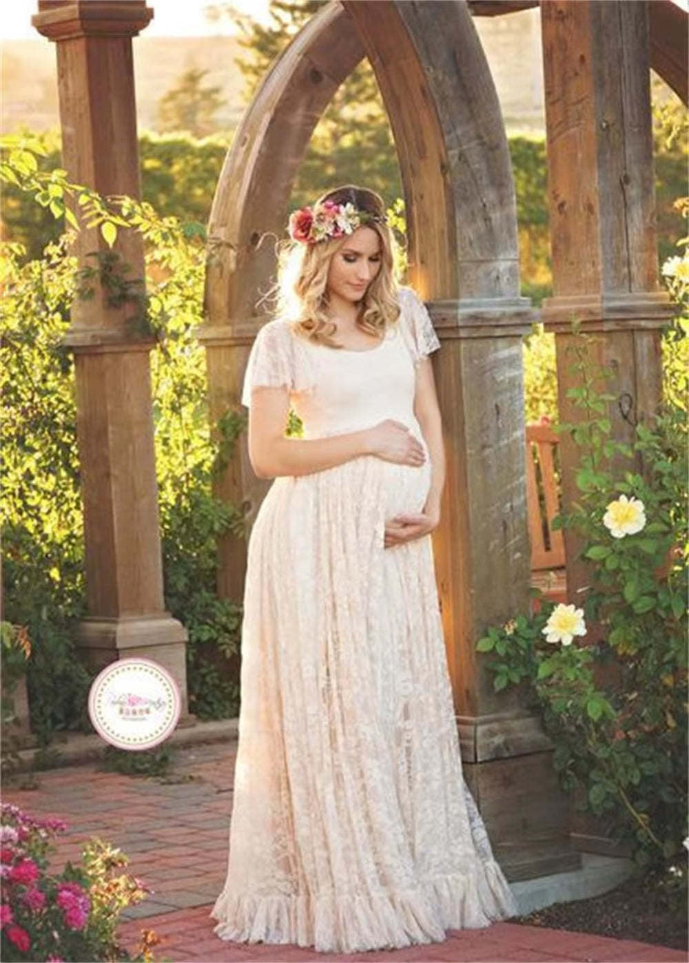Elegant 2025 Maternity Lace Skirt for Stunning Pregnancy Photography - Perfect Dress for Expecting Moms